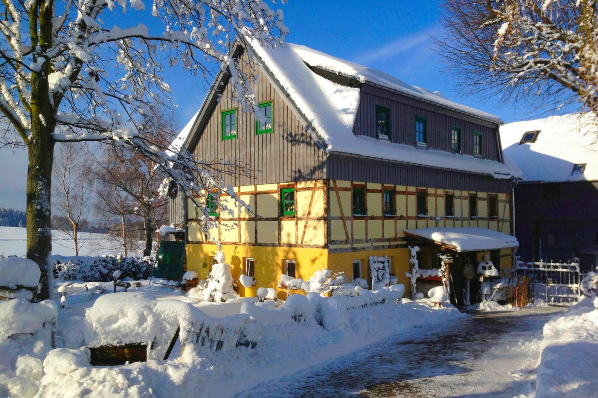 Hotel Olbernhau Mit Sauna - Kleines Landhotel Zur Ofenschenke Εξωτερικό φωτογραφία
